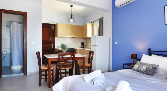 Aegean View Studio #1, Book Apartment Azolimnos Syros