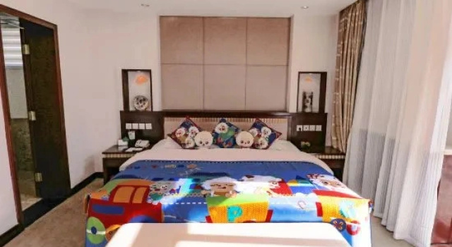 Семейный люкс Pingliang Guangcheng Hotel