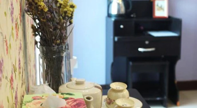 Четырёхместный номер Deluxe с балконом The London Tearoom