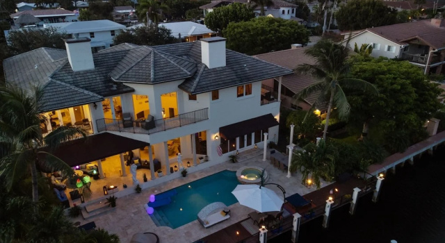 Вилла с 5 комнатами Luxury Home Villa D Amore Southern Florida Paradise sleeps 12 villa