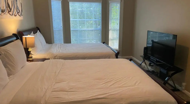 Апартаменты Resort Style Apt/Home in Houston Medical Centre