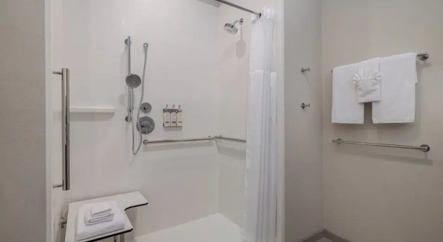 Двухместный номер Standard Holiday Inn Express And Suites Nacogdoches Southwest by IHG