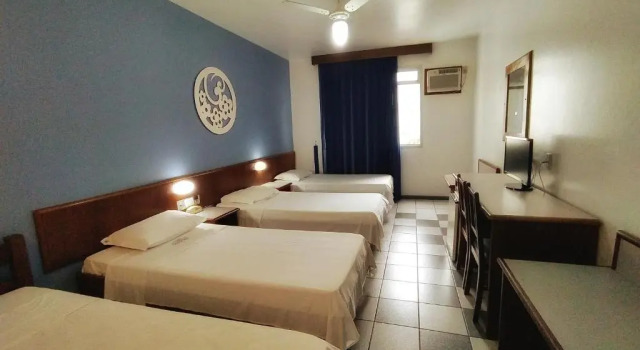 Четырёхместный номер Standard Joaquina Beach Hotel