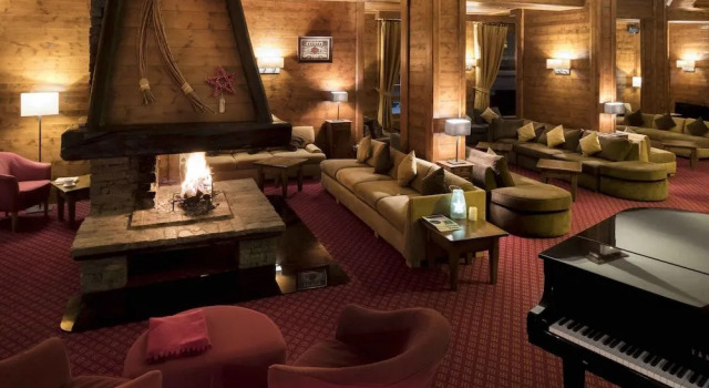 Hotel Mont Vallon, Забронировать Отель СПА-отели Мерибель-ле-Альё, рядом с Гондольный подъемник Платьер, SPA-услуги