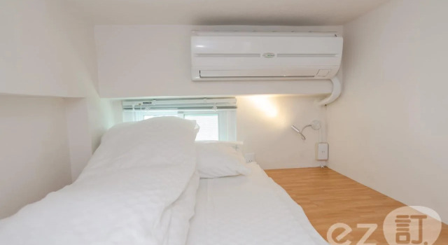 a leaf hostel