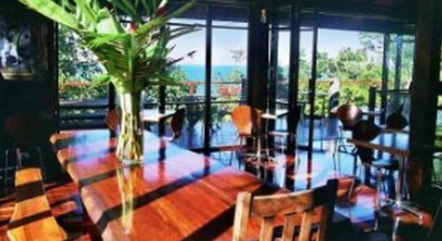 Sanctuary Retreat, Book Hotel Mission Beach Queensland