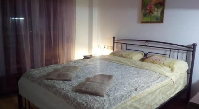 Comfortable inexpensive apartmets near metro