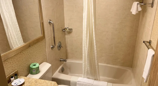 Двухместный номер Classic Five Towns Inn - JFK Airport