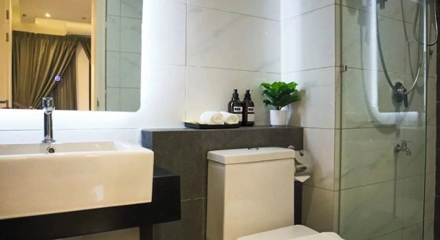 Двухместный люкс с 2 комнатами The SIGAR Hotel at Sutera Bay