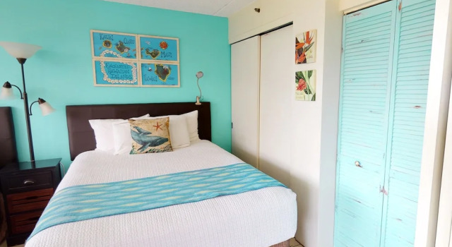 Deluxe Condo Near Waikiki Beach - Free Parking