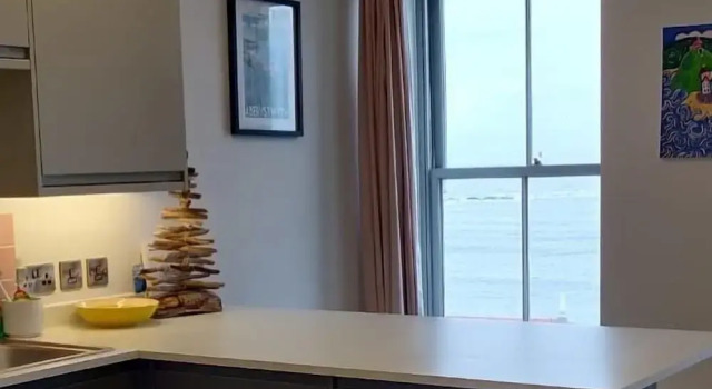 Apartment 3 - Belmont  - Aberystwyth, Забронировать Апартаменты/квартира Отели Аберистуит с парковкой, рядом с Aberystwyth Library, Парковка