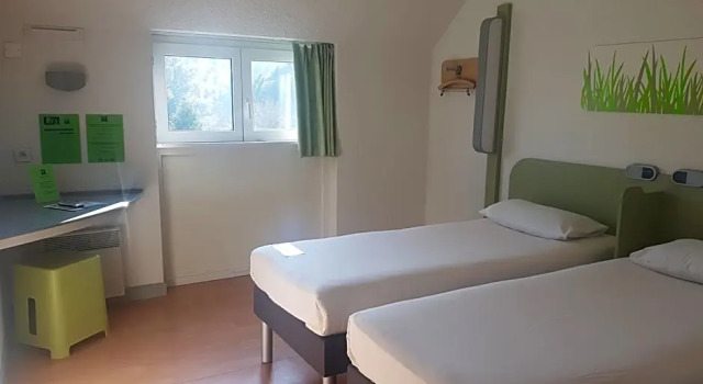 Номер Standard ibis budget Lorient Hennebont