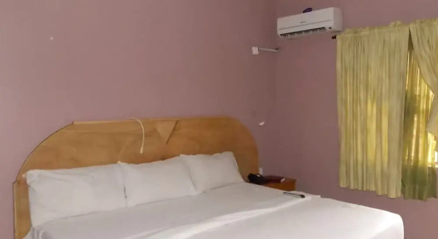 Mercy Suites And Leisure, Rezerwuj Hotel Awka AwkaSout