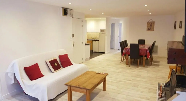 Апартаменты Bourg-St-Maurices beautiful apartment