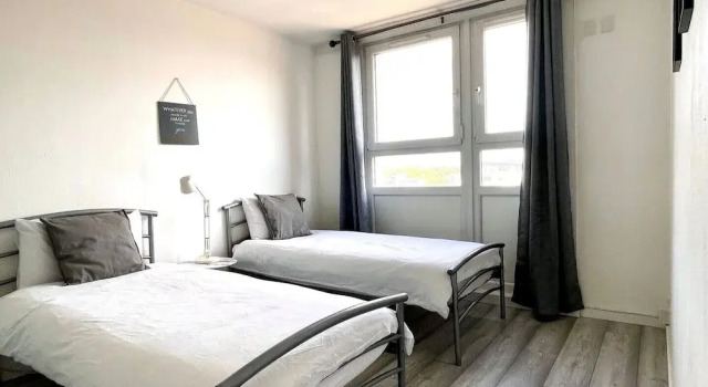 Quirky Glasgow City Centre Pad, Забронировать Отель Глазго - центр города Глазго, рядом с Подвесной мост Портленд-Стрит