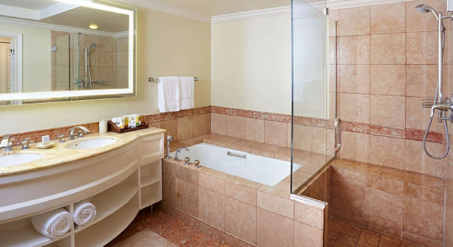 Клубный номер Standard с видом на океан Grand Wailea Resort Hotel & Spa, A Waldorf Astoria Resort