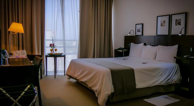 Elegance Hotel, Rezerwuj Hotel Hotele w Buenos Aires z basenem, Basen