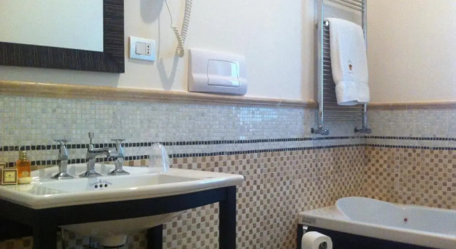 Полулюкс Hotel Palace 4S