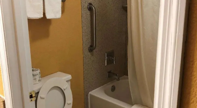 Номер Standard Best Western Executive Inn