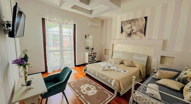 B&B By Family L&G