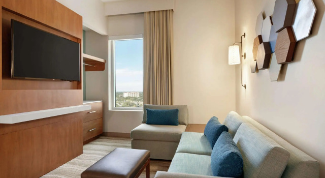 Четырёхместный люкс с 2 комнатами Embassy Suites By Hilton Sarasota