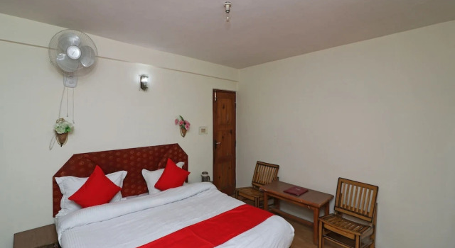 OYO 13710 Home Studio near Hadimba Manali