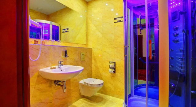 Villa Holiday Park, Book Villa Villaer i Masovia, Villa