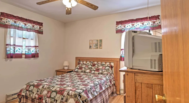 Creekside Arrowhead Lake House w/ Dock & Canoe!