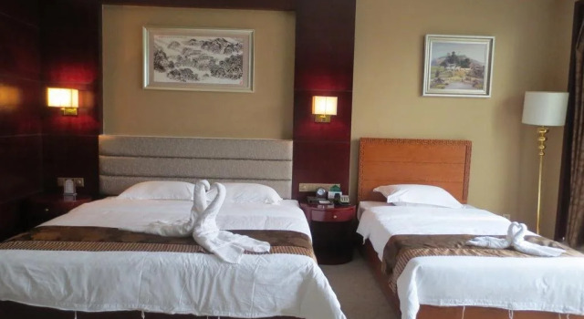 Hakka Earth Building Prince, Book Hotel Longyan Fujian