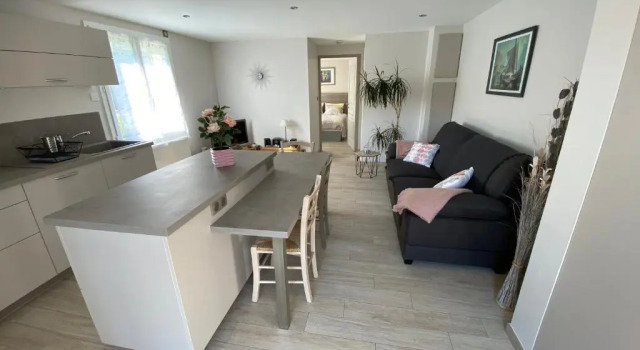 Au coeur du Gévaudan appartement de plain pied, Prenota Appartamento Hotel a Alvernia con parcheggio, Parcheggio