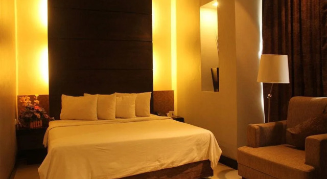 Surya Hotel Duri, Rezerwuj Hotel Hotele 3-gwiazdkowe w Sumatra, 3*