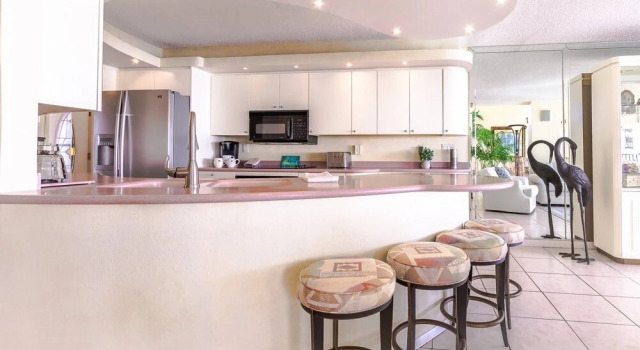 Siesta Breakers Penthouse on the Beach, Забронировать Апартаменты/квартира Отели Сиеста-Ки с парковкой, Парковка