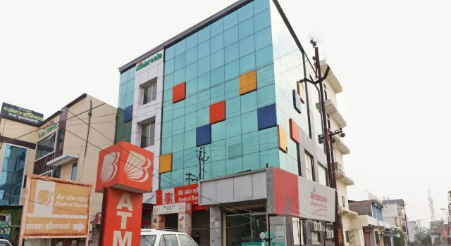 OYO 11878 Hotel De DS Plaza, Réserver Hôtel Bareli Uttar Pradesh