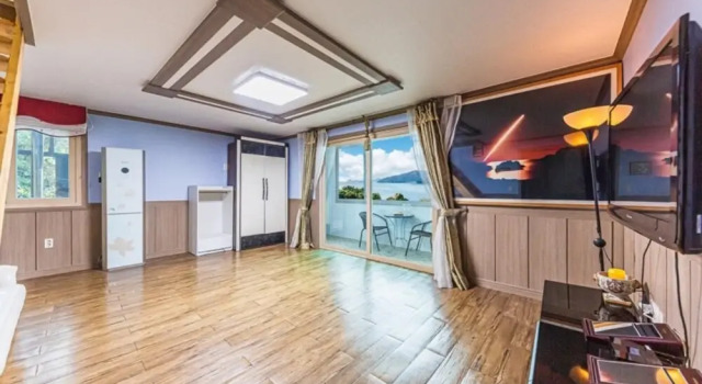 Geojedo Between the Sky and Sea Pension, Забронировать Отель Отели Кодже с парковкой, Парковка