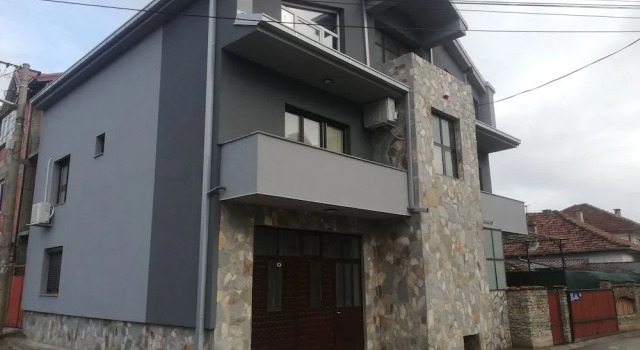 Hostel & Apartments Academy