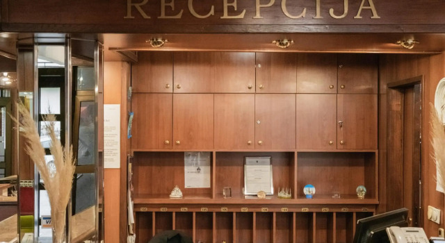 Hotel Damis, Забронировать Отель Отели Пале 3 звезды, 3*