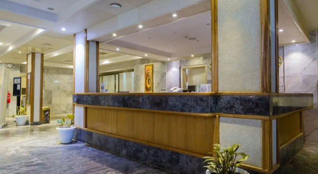 Ramada Pearl Hotel, Забронировать Отель Отели и гостиницы Уагадугу, рядом с National Museum of Music, Отель