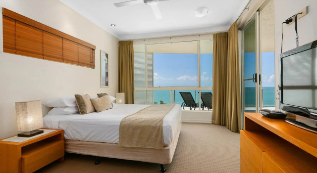 Bellevue At Trinity Beach, Book Hotel Trinity Beach Cairns Beaches