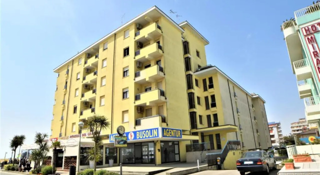 Ippocampo, Prenota Appartamento Hotel a Veneto con parcheggio, Parcheggio