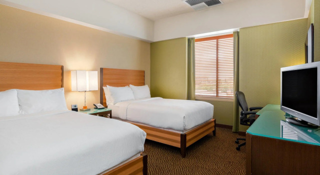 Четырёхместный номер Premium Holiday Inn San Jose-Silicon Valley by IHG