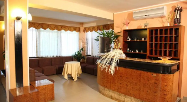Hotel Taganì, Book Hotel Lido del Sole Italy