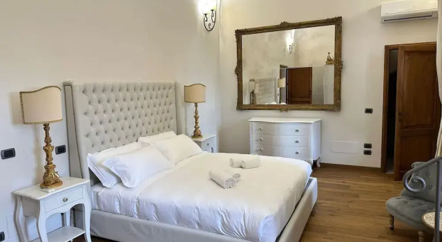 Tuscan Palace - Buratti Apartment