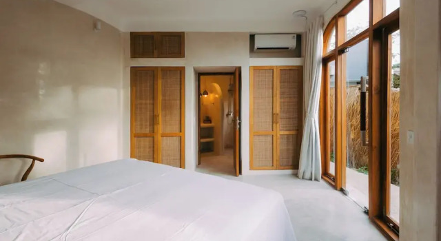 Nuanu Suites & Accommodations, Book Hotel Hotels in Cemagi with a Pool, Swimming Pool