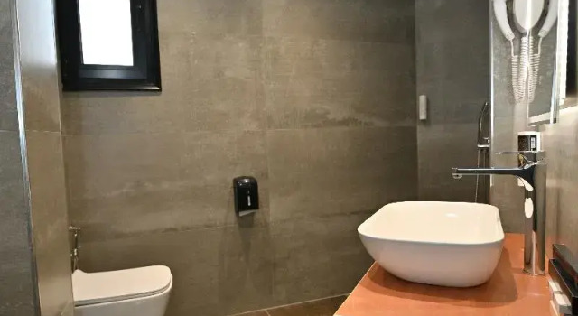 Трёхместный номер Standard с балконом MondurO Hotel