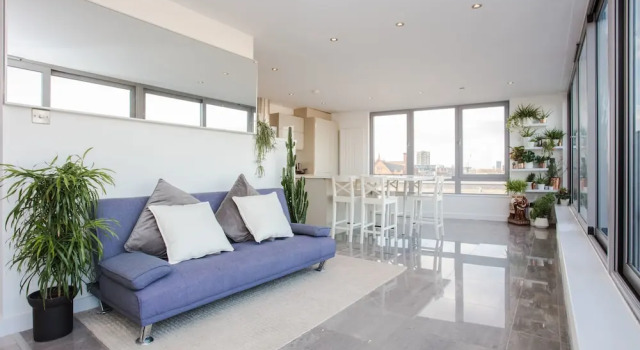 2 Bedroom Penthouse Close To Central London, Забронировать Апартаменты/квартира Апартаменты Лондона, рядом с Рынок Backyard, Апартаменты/квартира