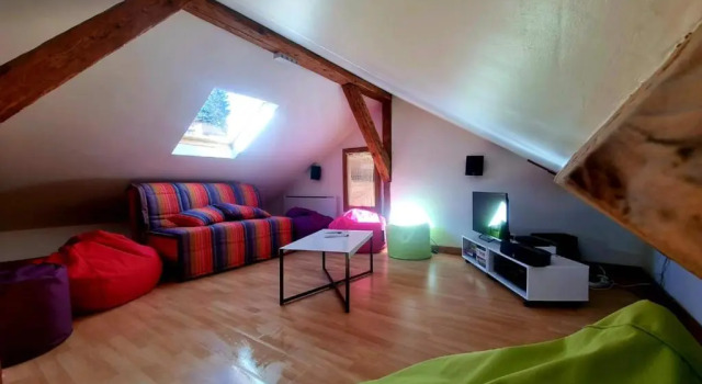 le chalet d'auguste 2 à 12 personnes, Забронировать Шале Виллы Овернь-Рона-Альпы, Вилла