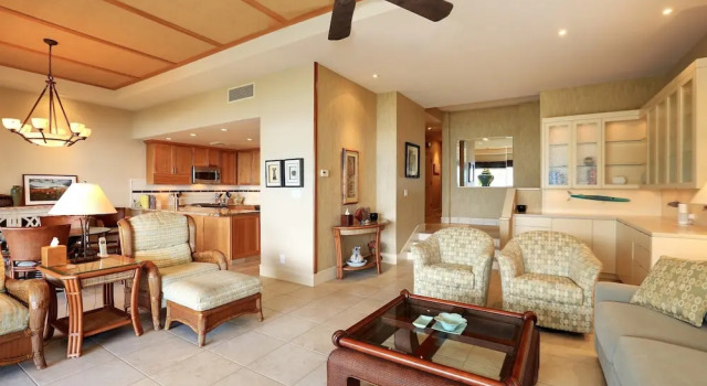 Makena Surf Resort #C-106 by Ali'i Resorts, Забронировать Курортный отель Макена Уэйлея
