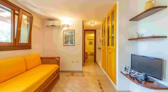 Gorgeous Retreat Just a few Meters From the sea