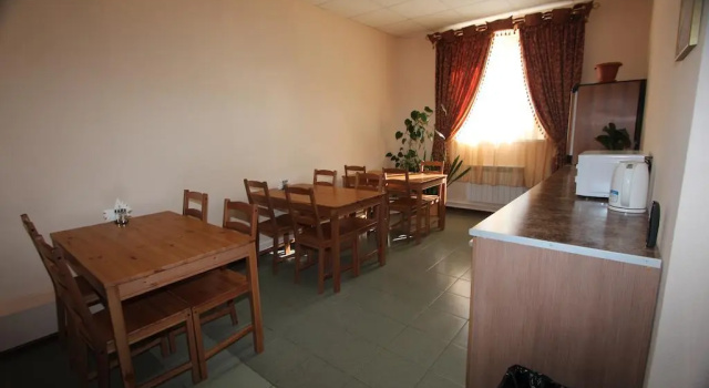 E-Hotel, Đặt Khách sạn mini Khách sạn ở Ural có chỗ đỗ xe, Bãi đậu xe