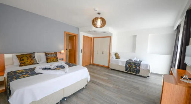 Трёхместный номер Comfort Kasmahal Hotel
